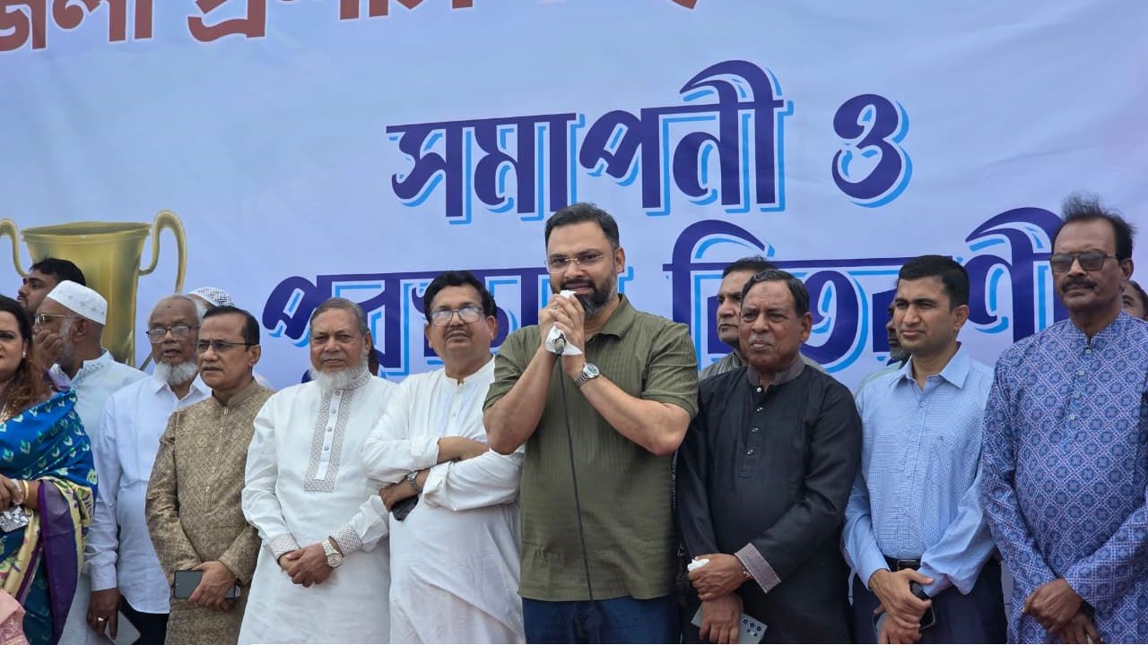 মাদকমুক্ত ও মানবিক বাংলাদেশ গড়তে খেলাধুলায় সর্বোচ্চ গুরুত্ব দিচ্ছে সরকার : পাবনায় যুব ও ক্রীড়া প্রতিমন্ত্রী