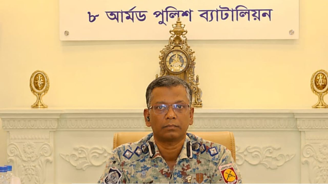 এক নেতৃত্বে সাফল্যের অভিযাত্রা: ৮ এপিবিএনের ১৪ মাসে ১৬৬ গ্রেফতার, ২ লক্ষাধিক ইয়াবা ও অস্ত্র উদ্ধার