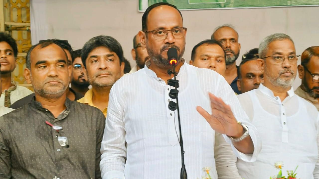 জনগণকে সঙ্গে নিয়ে ষড়যন্ত্রকারীদের দাঁতভাঙা জবাব দেওয়া হবে: প্রতিমন্ত্রী