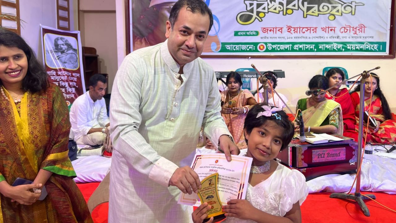 কবি নজরুলের সাম্যের চেতনাকে ছড়িয়ে দেওয়ার আহবান তথ‍্য প্রতিমন্ত্রীর 