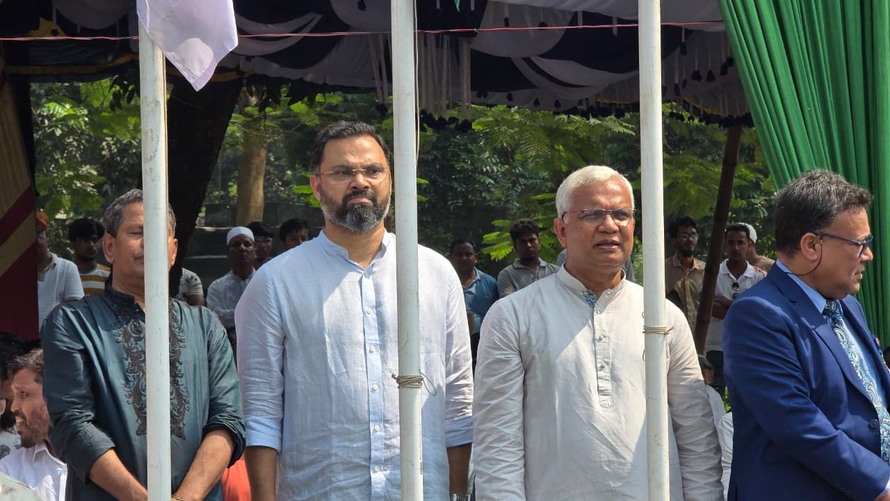 খেলাধুলার মাধ্যমে একটি সুন্দর দেশ গঠন করা সম্ভব: দিনাজপুরে যুব ও ক্রীড়া প্রতিমন্ত্রী