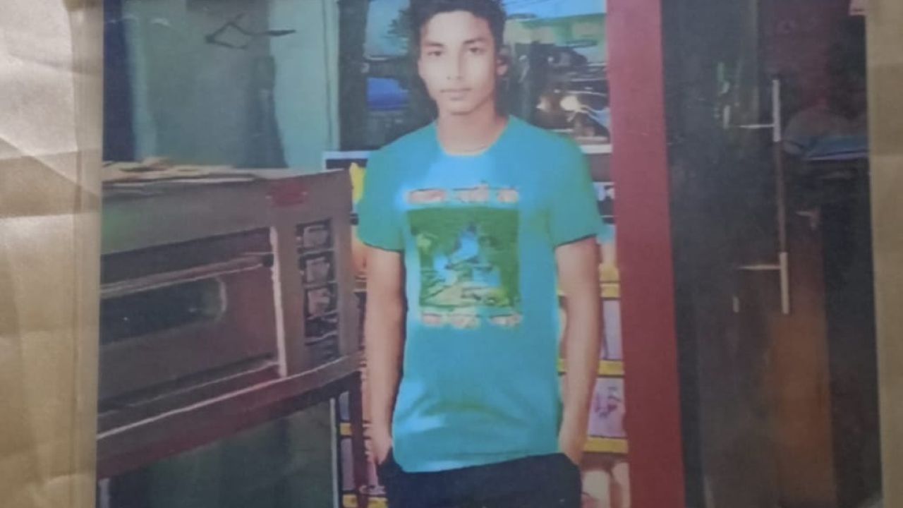 নবাবগঞ্জ থানার চাঞ্চল্যকর অটোরিক্সা চালক রাহুল খুনের ৫ আসামী গ্রেফতার 