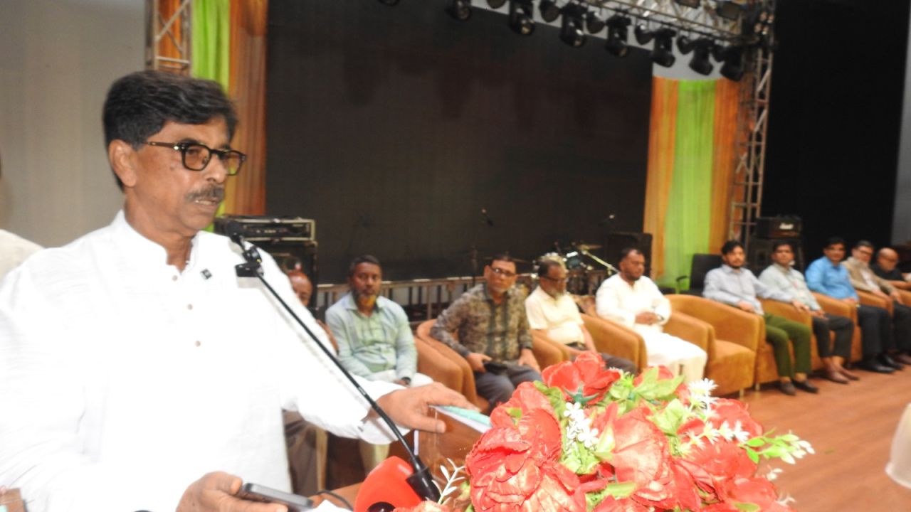 কুমিল্লা মেডিকেল কলেজ হাসপাতালে শয্যাসংখ্যা এক হাজারে উন্নীত করা হবে  -মৎস্য ও প্রাণিসম্পদ মন্ত্রী 