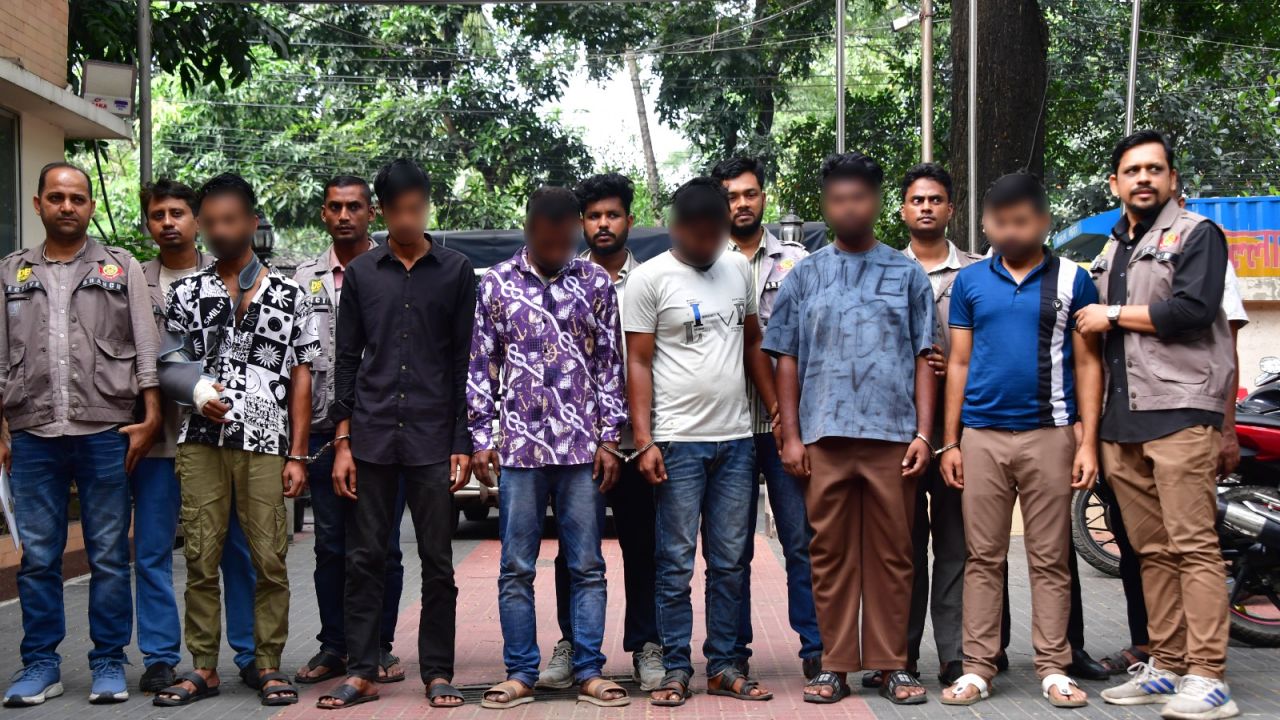 রাজধানীতে বিশেষ কায়দায় মোটরসাইকেল চুরি, চক্রের ৬ সদস্য গ্রেফতার